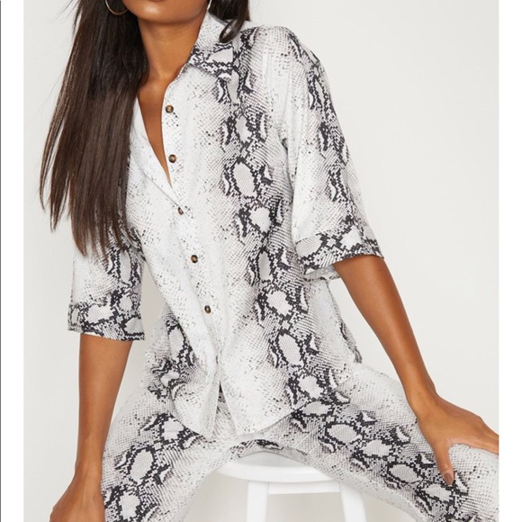 PrettyLittleThing Tops - NEW snakeskin print blouse